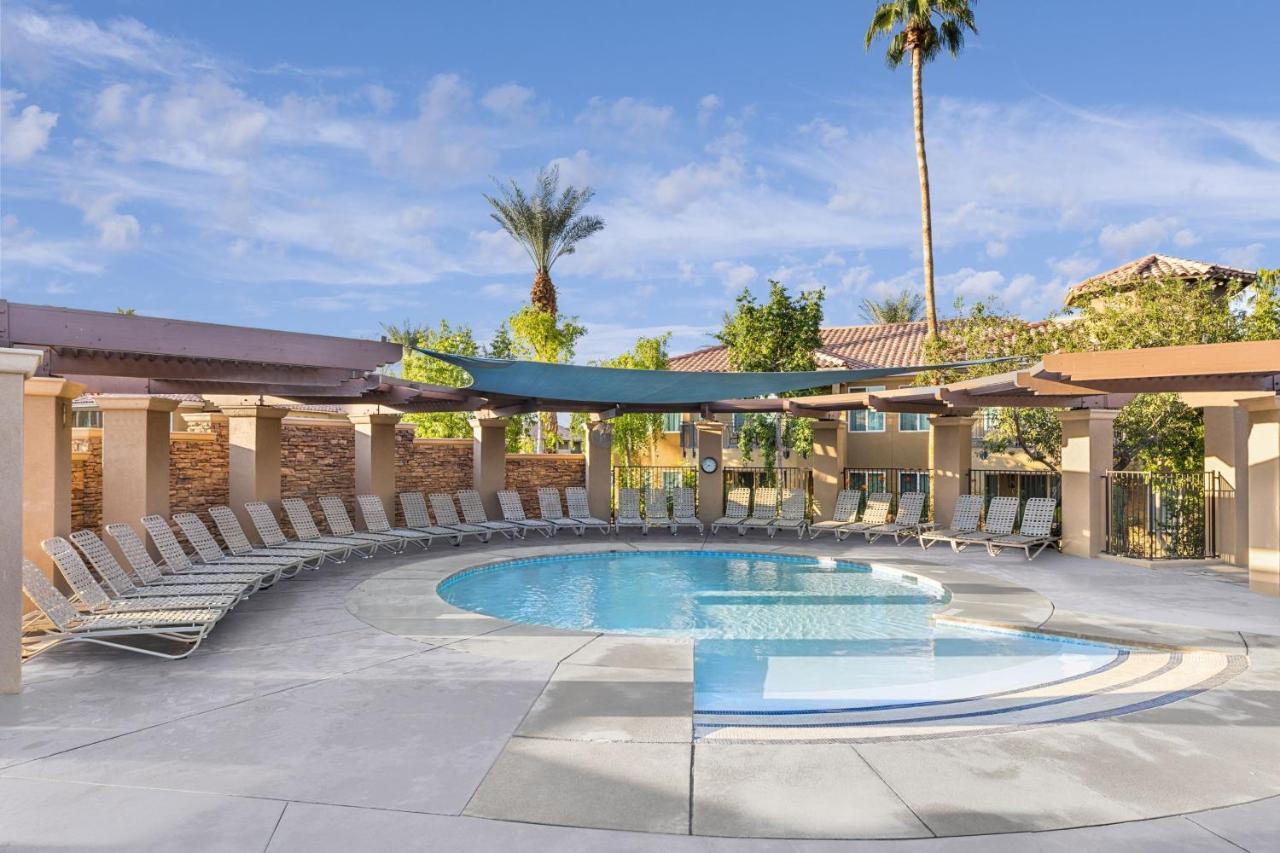 Marriott's Desert Springs I